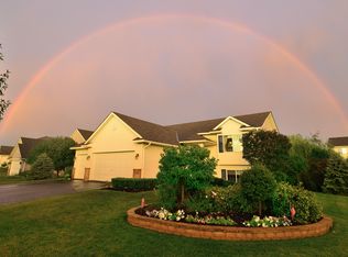 2458 Deerwoods Ct, Mayer, MN 55360