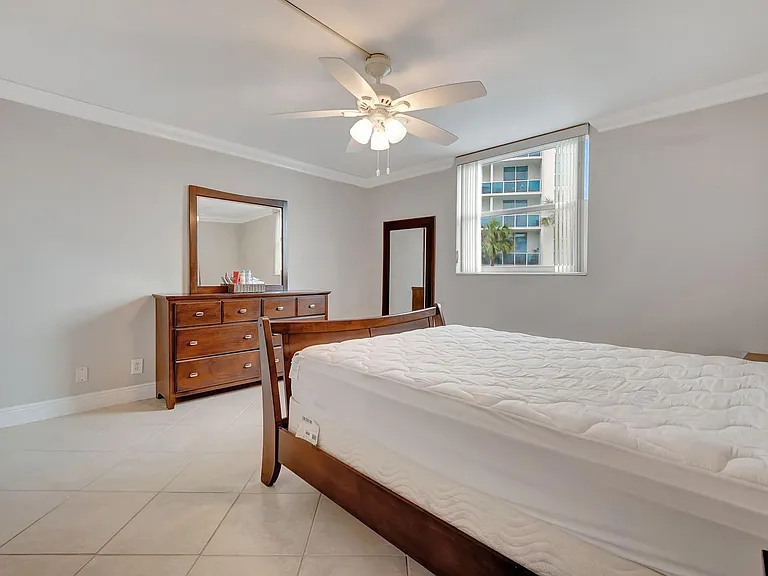 1913 S Ocean Dr #207 — Photo 24