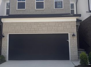 5561 E Spaniel Dr, Ann Arbor, MI 48108