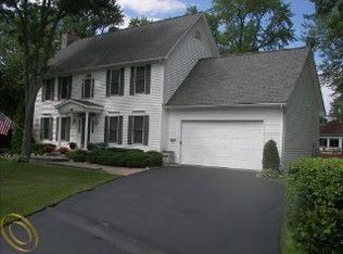 2056 Allendale Ave, West bloomfield, MI