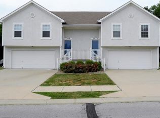 1210 Granada Dr #1210, Raymore, MO 64083