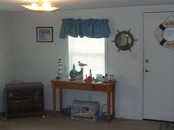 4th image of 1700 Fisher Street