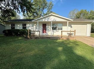 408 Kansas Dr, Iola, KS 66749