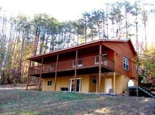 301 Wild Horse Cove Cir, Cleveland, GA 30528