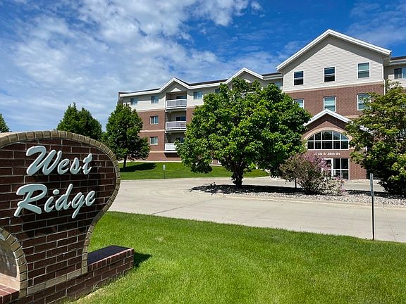 West Ridge Apartments