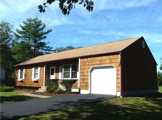 39 Linden Ln, Plainsboro, NJ 08536