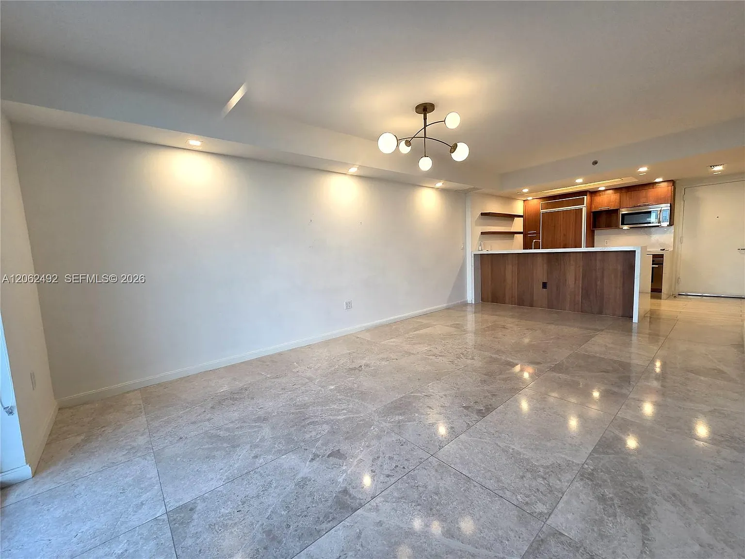 50 Biscayne Condo — Photo 2