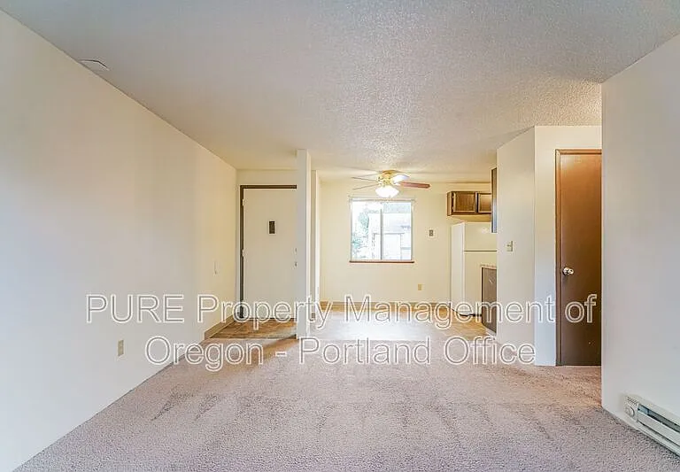 Parkway Garden — Photo 31