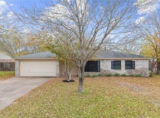 4520 Kingsdale Dr, Bryan, TX 77802