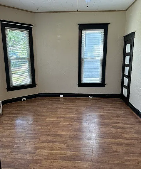 212 W Washington St — Photo 18