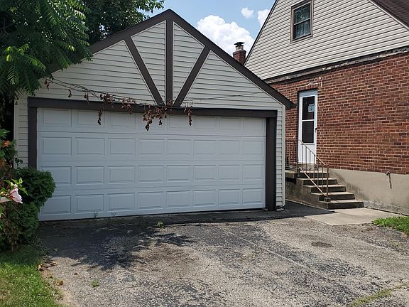 3rd image of 8388 Marley St