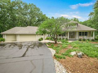 8390 Waterwood Dr, Kalamazoo, MI 49048