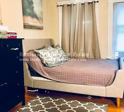 8 Garrison St. #701 Boston - Back Bay Unit Photo 3 (1)