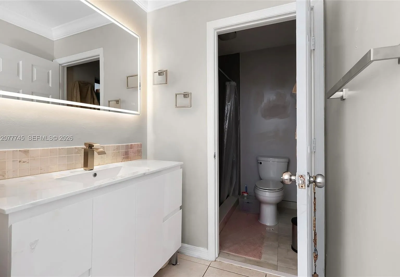 Estate Homes — Photo 3