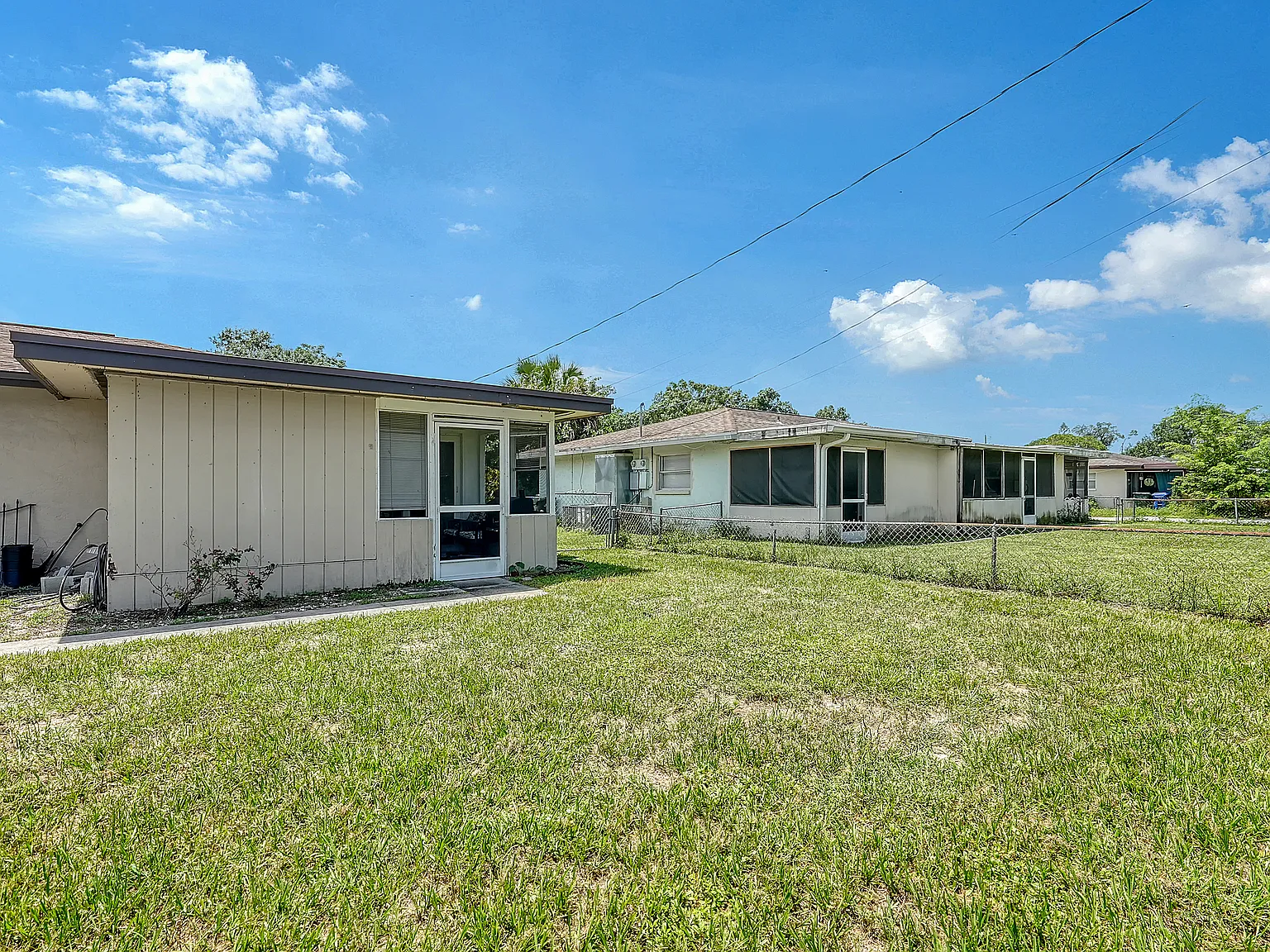 6947 Brentford Rd — Photo 3