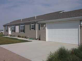 5494 Snowy Water Lane, Williston, ND 58801