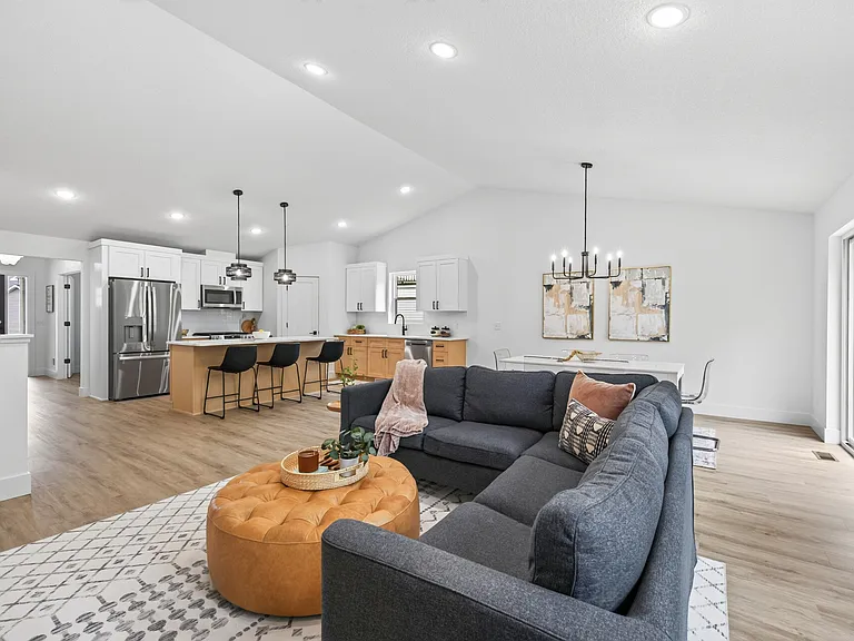 9966X 14th Cir NE — Photo 8