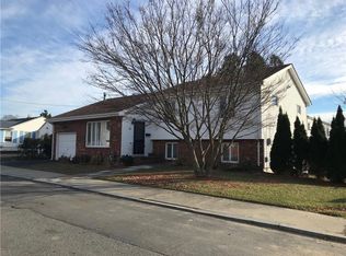 86 Erie St, Providence, RI 02908