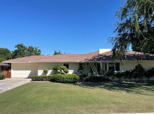 1716 Country Club Dr, Bakersfield, CA 93306