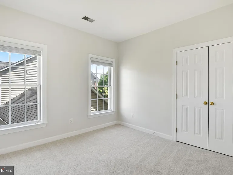 8416 Churchside Dr — Photo 54