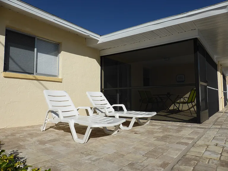 502 SE 7th St #1 — Photo 20