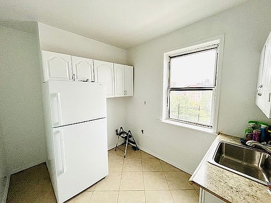 3rd image of 98 Hamilton Pl #7E