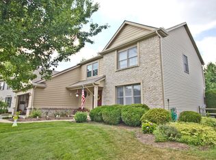 7022 Wexford Hill Ln, Holland, OH