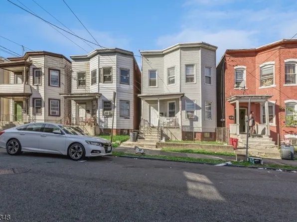 81 George St, Paterson City, NJ 07503