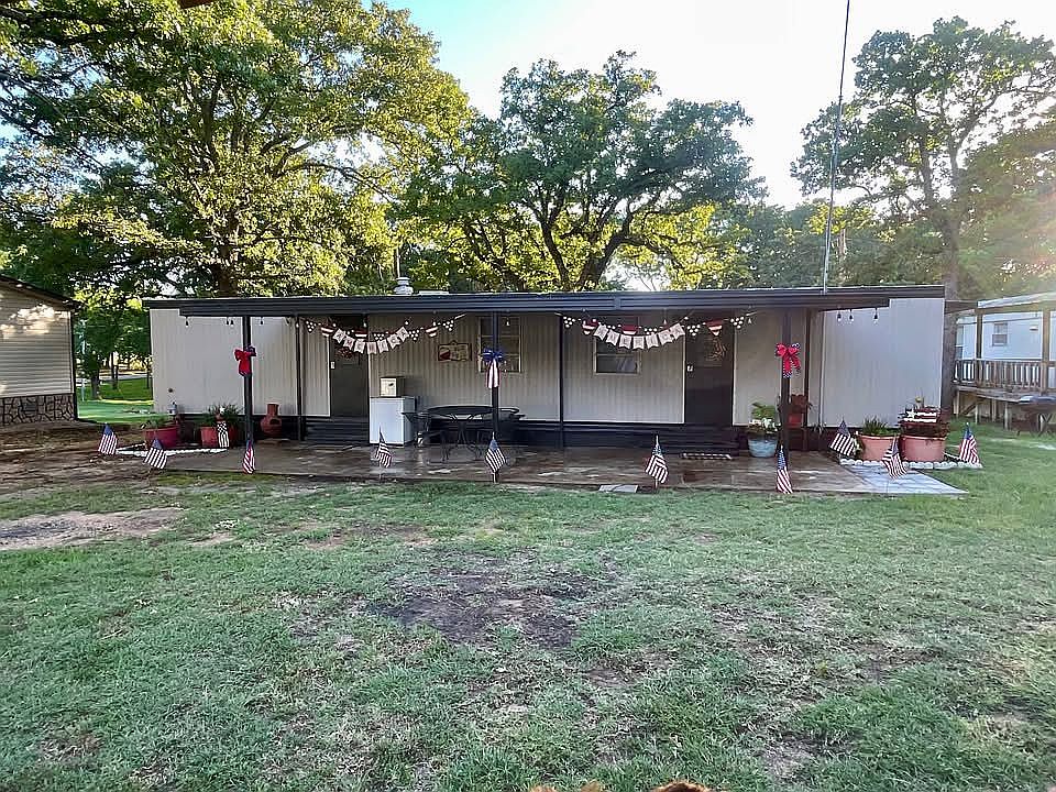 1st image of 9105 Clear Lake Dr