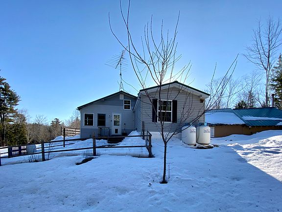 3rd image of 7 Christmas Cove Road