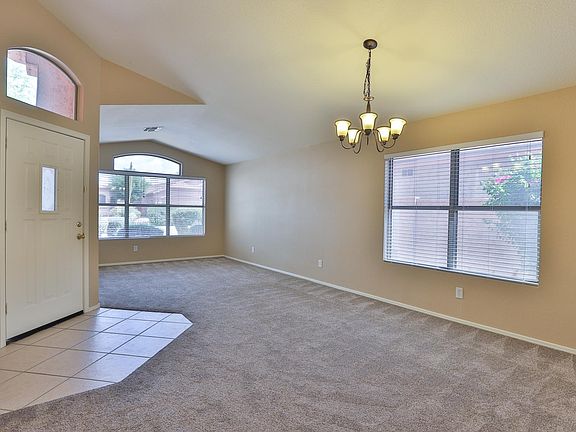 4th image of 4335 E Gatewood Dr