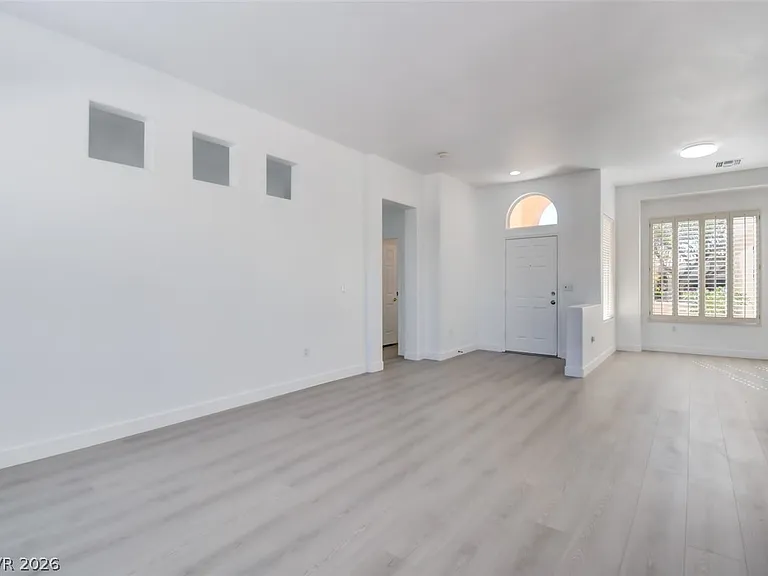 10800 Mission Lakes Ave — Photo 8