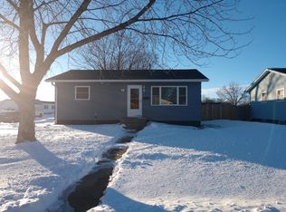 801 Maberly St, Holdrege, NE 68949