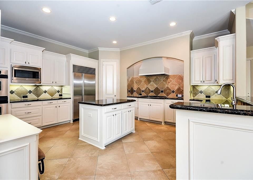 1st image of 5057 Castle Creek Ln