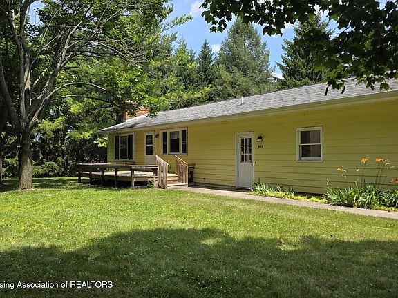4th image of 916 N Ainger Rd
