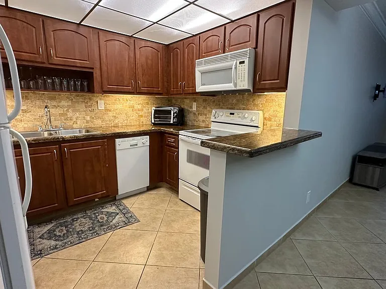 3300 W Rolling Hills Cir #708 — Photo 6