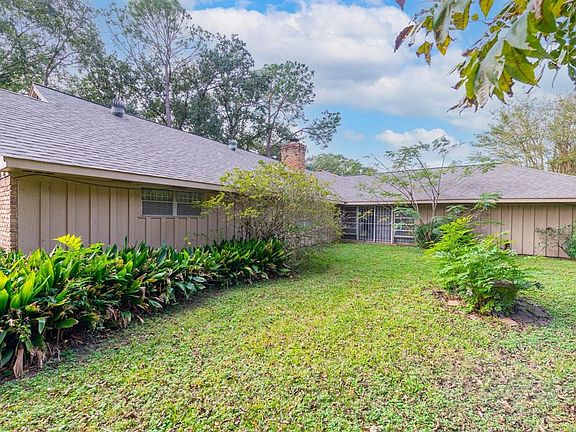 4th image of 5618 Del Monte Dr