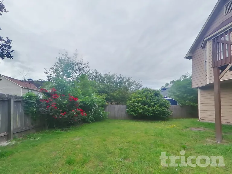 4074 Five Oaks Ct — Photo 19