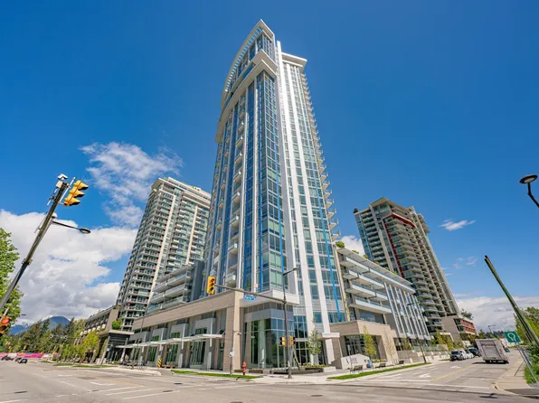 1500 Fern St #2604, North Vancouver, BC V7J 0A9