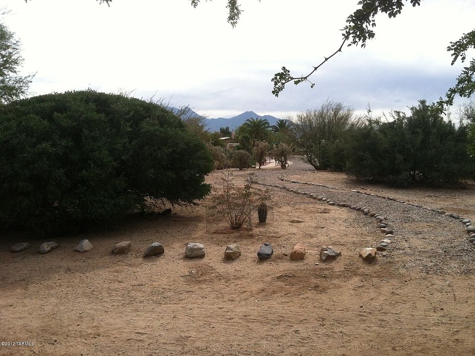 2nd image of 250 W Paseo Del Chino
