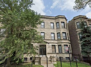 Very Spacious 2 BR/1 BA in Wrigleyville, Chicago, IL 60613