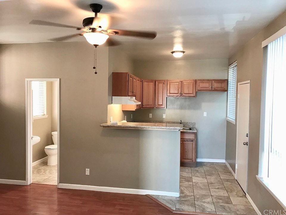 1st image of 623 1/2 Pine Ave APT 2