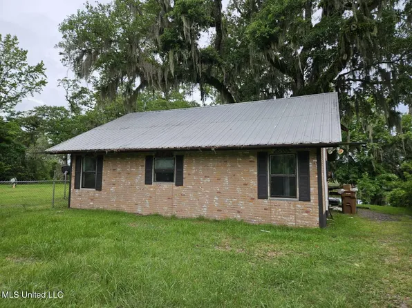 10477 Shorecrest Rd, Biloxi, MS 39532
