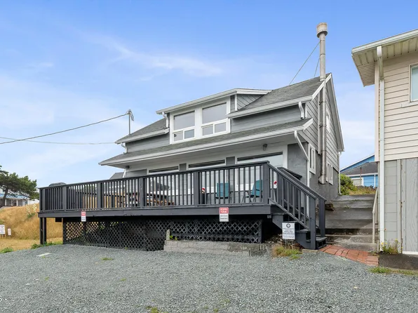 1420 N Pacific Ln, Rockaway Beach, OR 97136