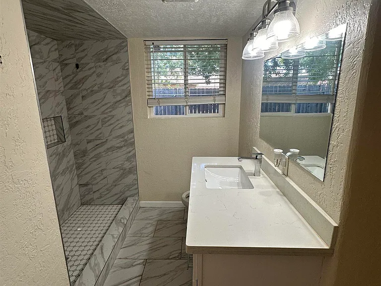 4103 Berwick Dr — Photo 20
