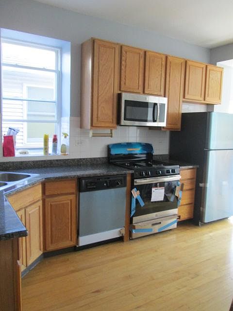 1st image of 2137 W Berteau Ave