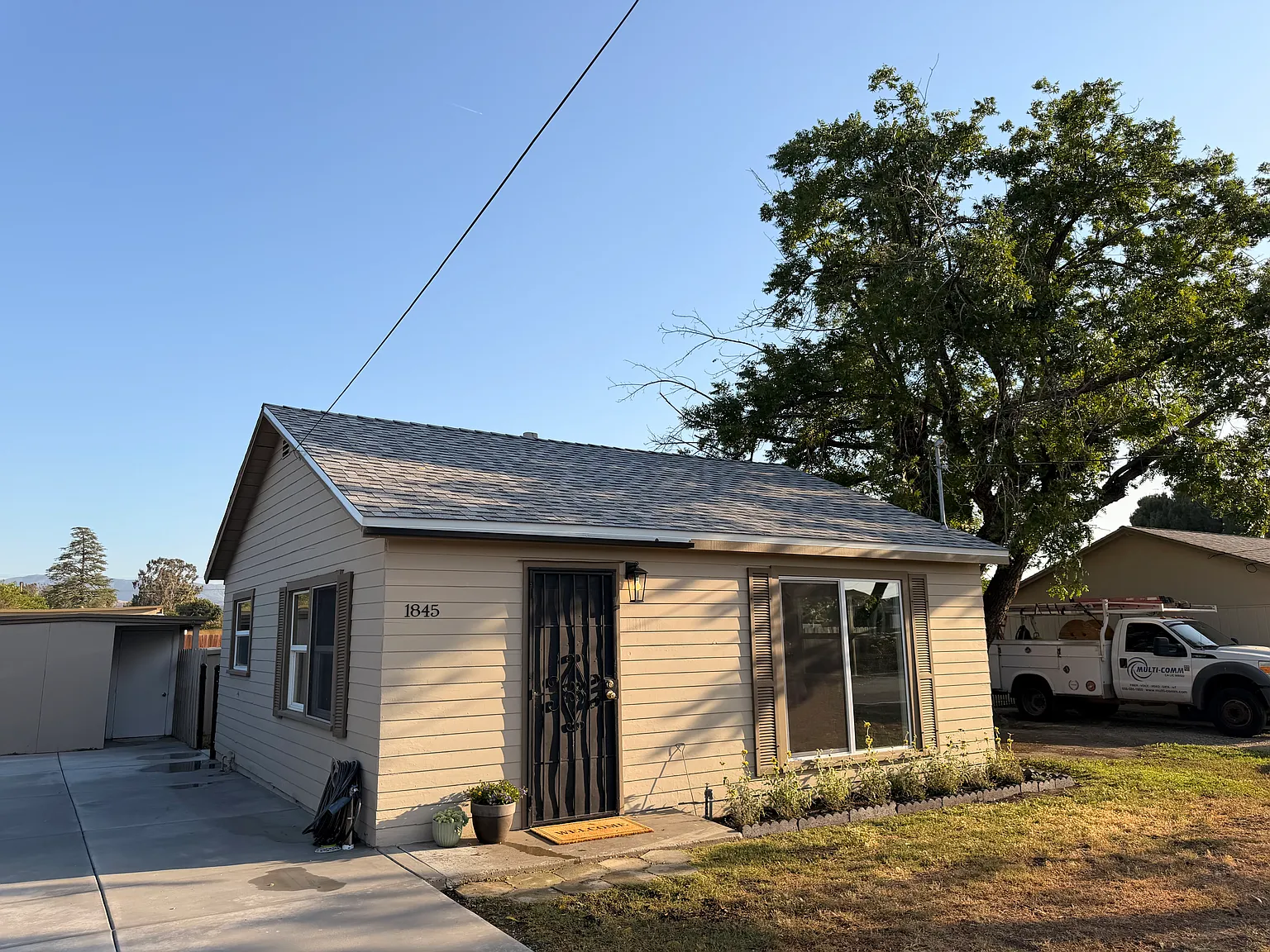 2 bed, 744 sqft, $2,485 — Photo 3