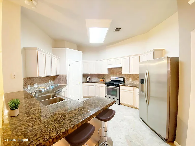 17908 Madden Dr — Photo 3