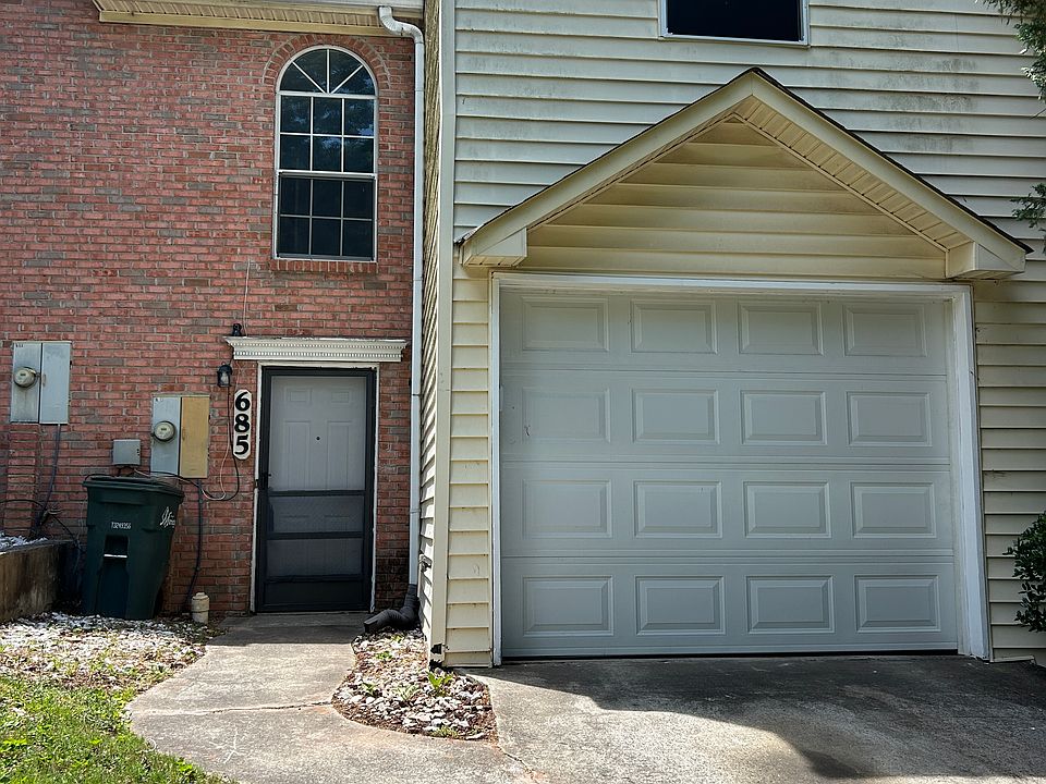 1st image of 685 Coventry Township Ln