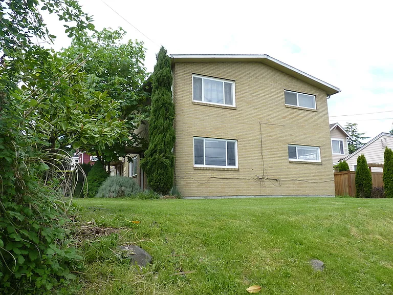 2518 E Pike St — Photo 19